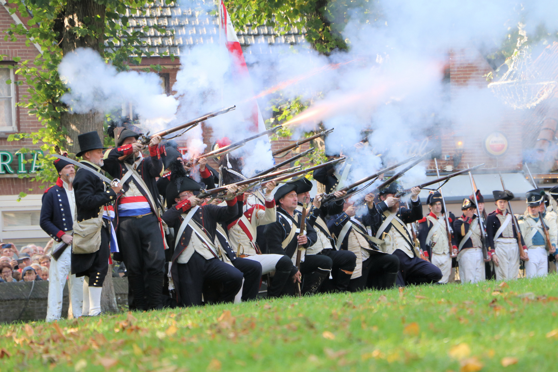 Slag-bij-Bergen-Noord-Holland-1799-Equipage-De-Delft-Bataafse-Republiek-Mariniers.jpg